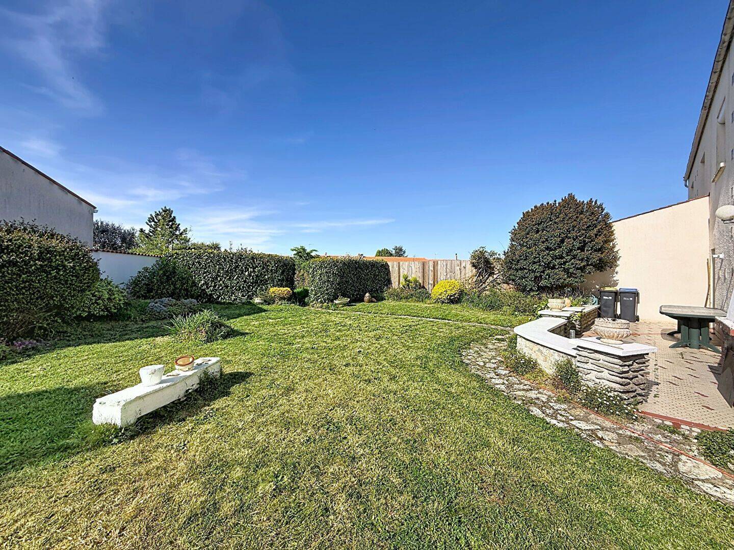 Maison 6 pièces 95 m² · à Dompierre-sur-Mer · 95 m² · 315 000 €