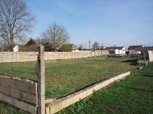 Propriété de loisirs à vendre 23 000 € 470 m² de terrain Wavignies 60130