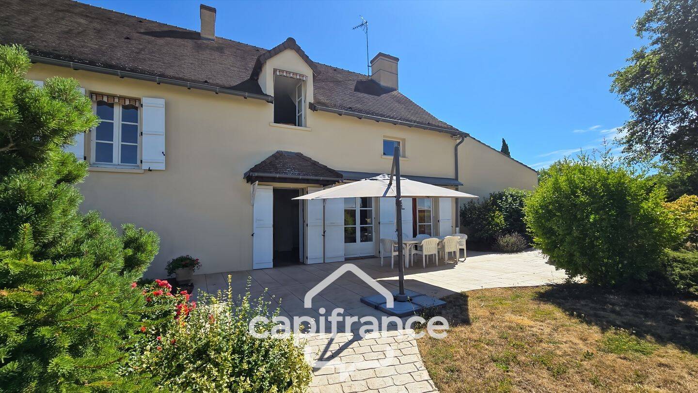 Maison 8 pièces 199 m² · à Demigny · 199 m² · 449 000 €