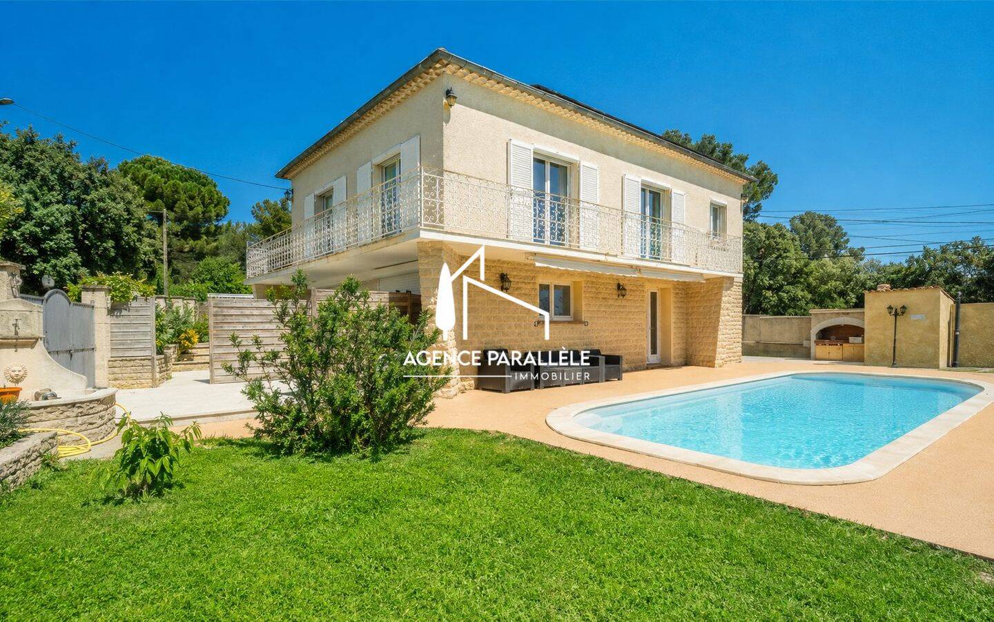 Maison 8 pièces 220 m² · à L'Isle-sur-la-Sorgue · 220 m² · 549 000 €