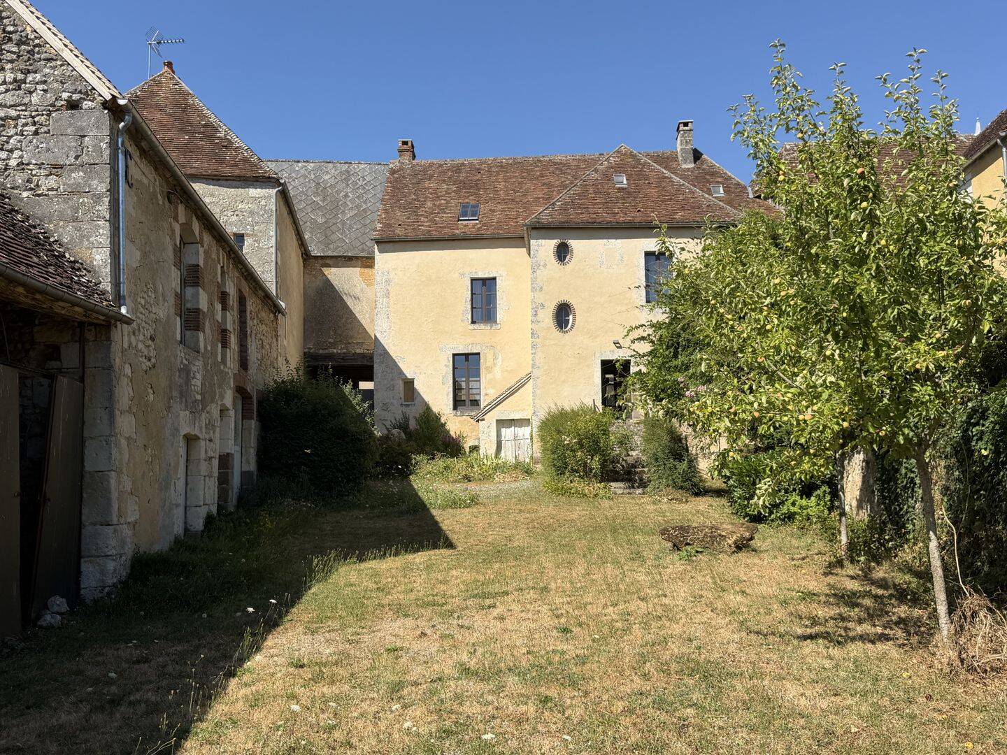 Maison 7 pièces 202 m² · à Mortagne-au-Perche · 202 m² · 400 000 €