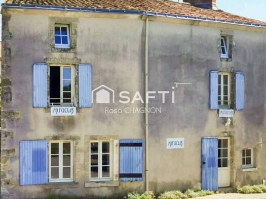 Local commercial à vendre 184 433 € 114 m² de surface de vente Vouvant 85120