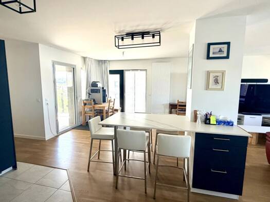 Appartement à vendre 315 000 € 3 pièces 2 chambres 78,6 m² Étage 5/7 La Bastide Bordeaux 33100