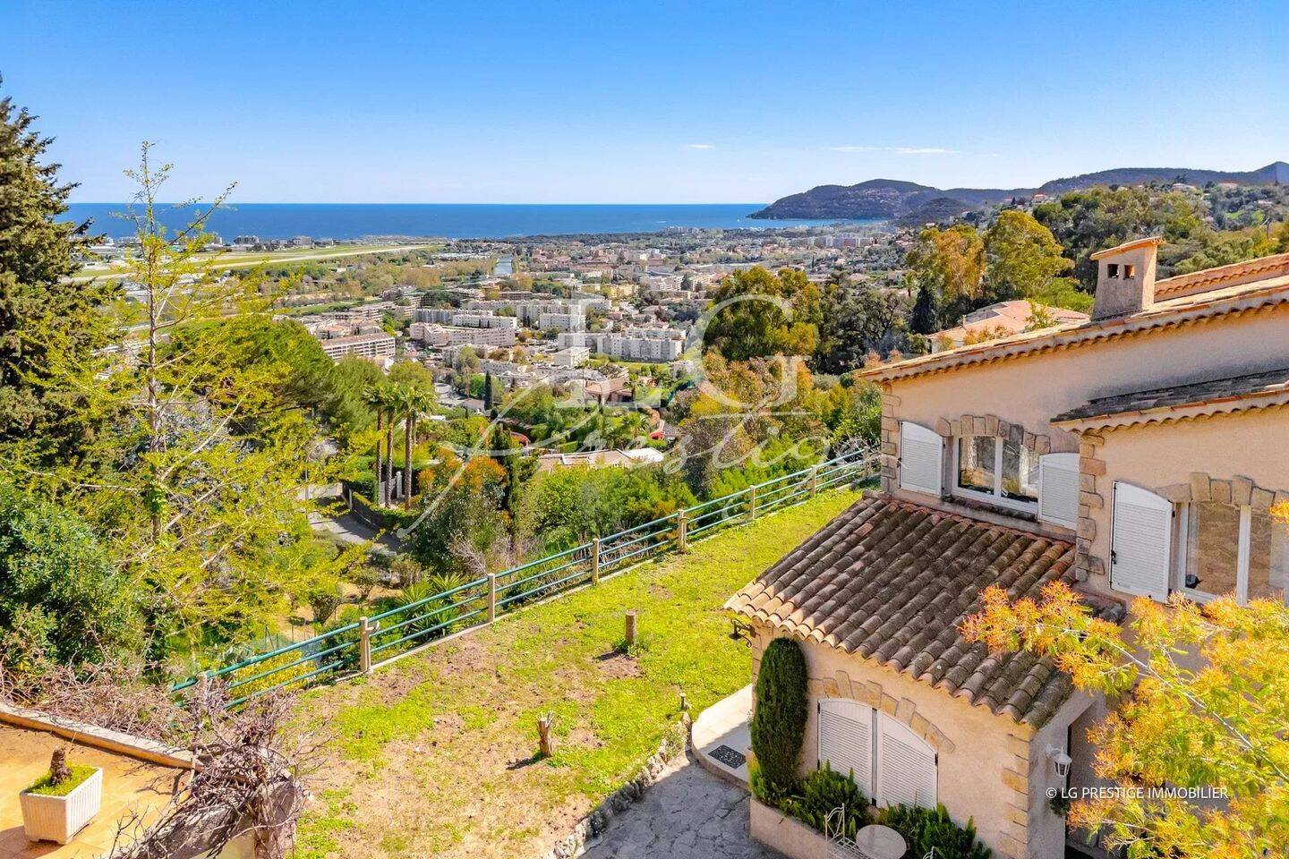 Maison 7 pièces 290 m² · à Mandelieu-la-Napoule · 290,1 m² · 1 679 000 €