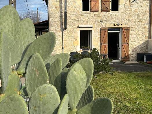 Maison à vendre 158 500 € 4 pièces 2 chambres 140 m² 549 m² de terrain Braud-et-Saint-Louis 33820