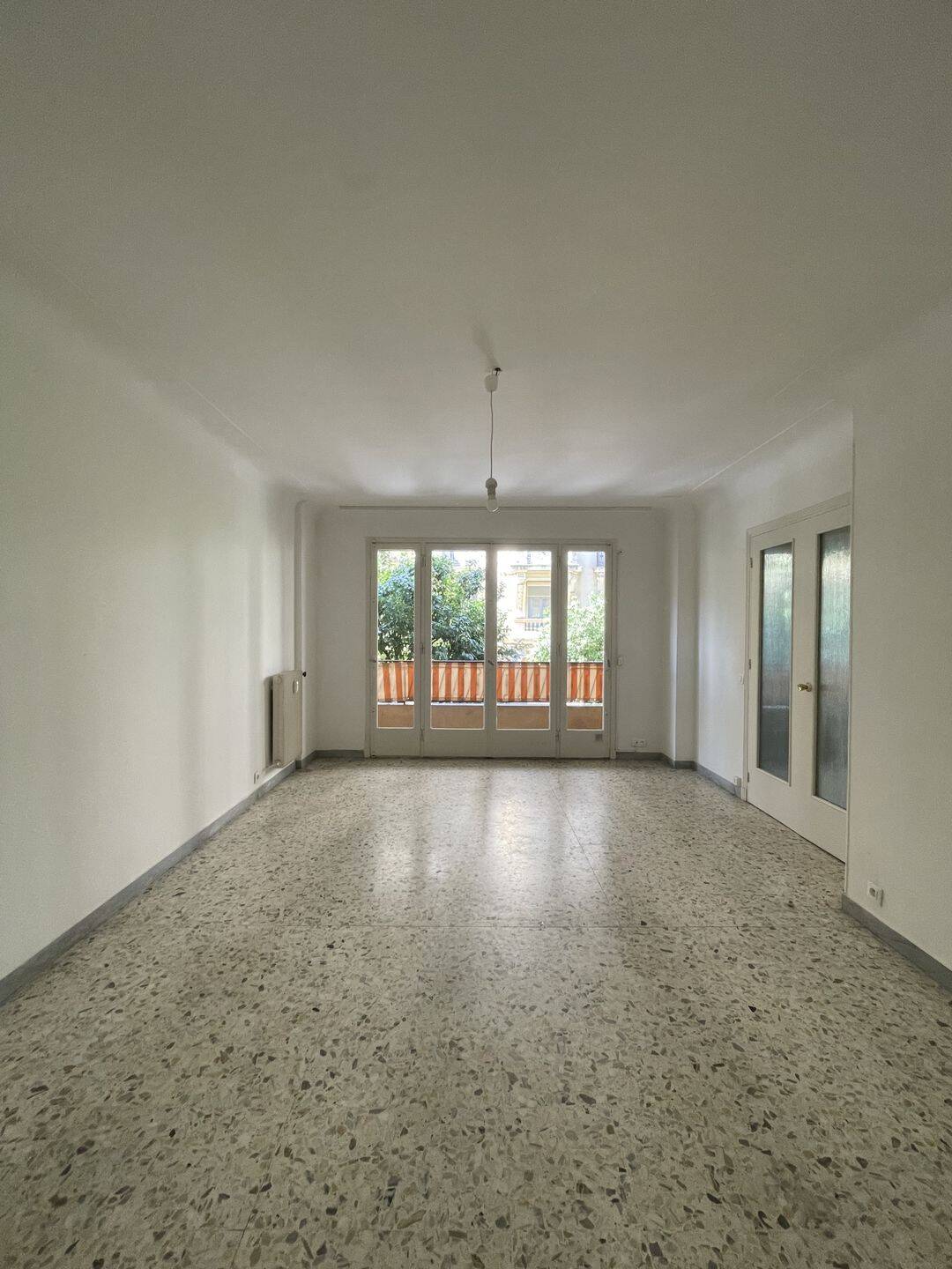 Appartement 1 pièce 35 m² · à Menton · 35,1 m² · 725 €/mois