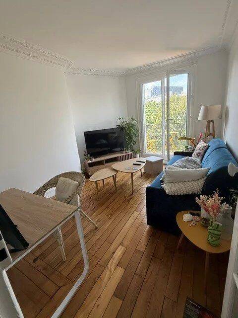 Appartement 3 pièces 60 m² · à Paris 15ème Arrondissement · 60,2 m² · 1 940 €