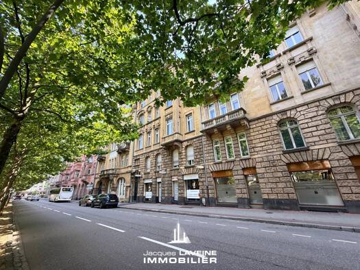 Appartement à vendre 440 000 € 7 pièces 4 chambres 219 m² Étage 2/4 Metz 57000