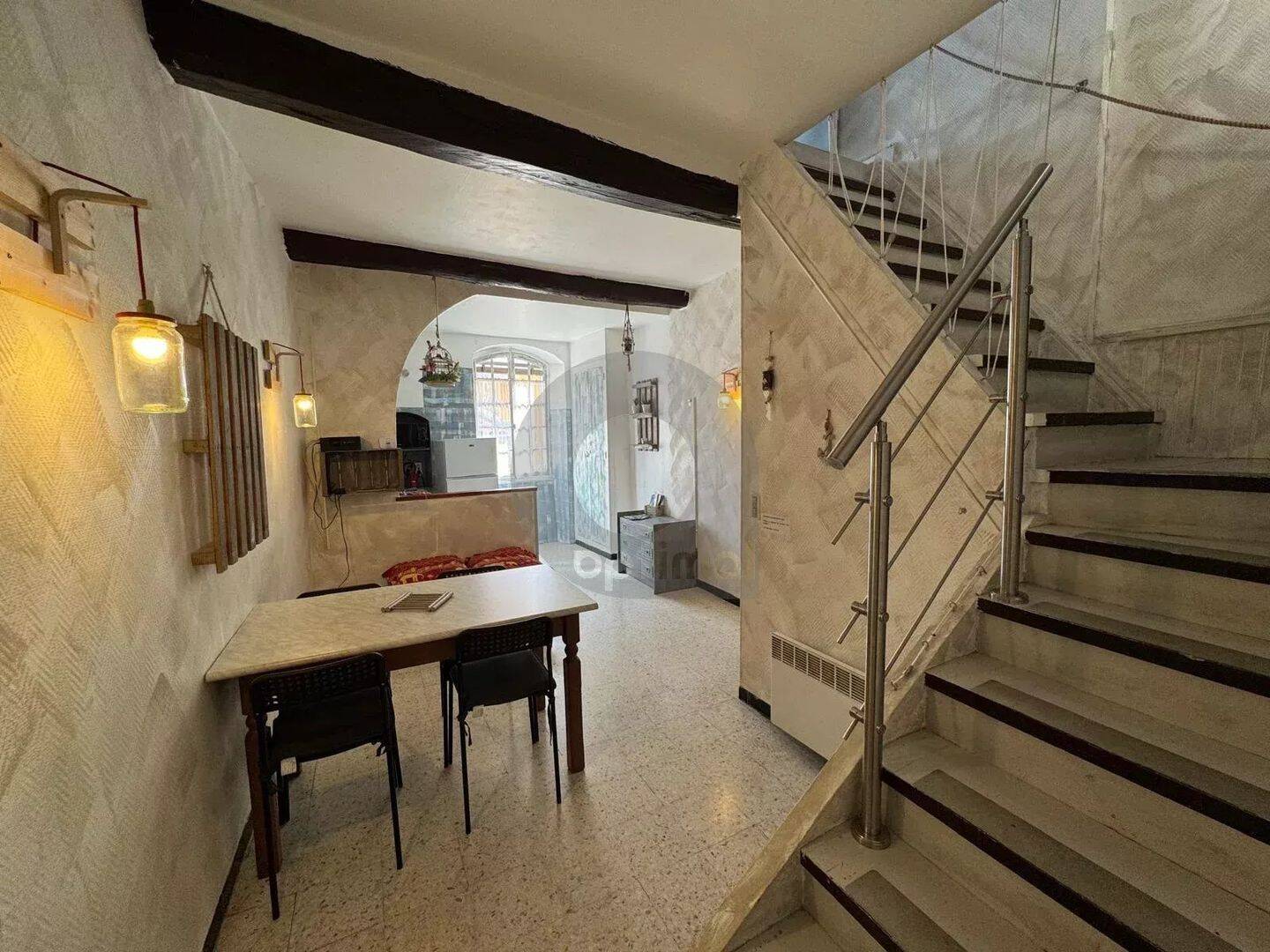 Appartement 3 pièces · à Menton · 1 200 €