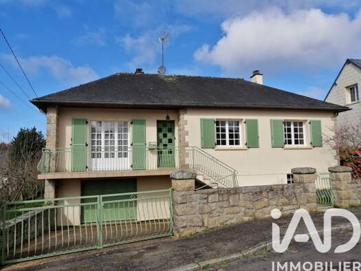 Maison à vendre 154 000 € 5 pièces 3 chambres 111 m² 675 m² de terrain Chailland 53420