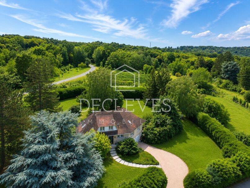 Maison 9 pièces 243 m² · à Orgeval · 242,7 m² · 1 575 000 €