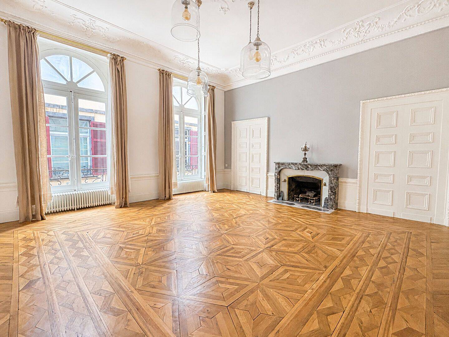 Appartement 6 pièces 199 m² · à Clermont-Ferrand · 199,2 m² · 599 000 €