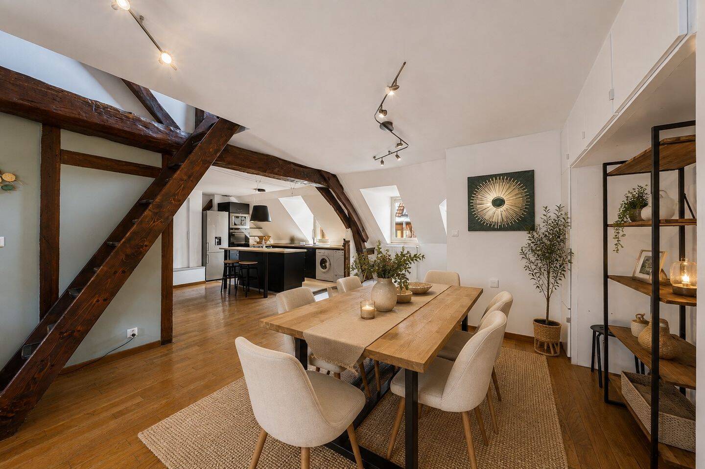 Appartement 3 pièces 93 m² · à Dijon · 92,9 m² · 220 000 €