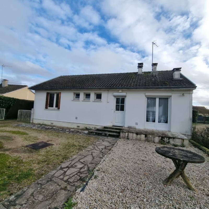 Maison 3 pièces 74 m² · à Les Bordes · 74 m² · 154 200 €