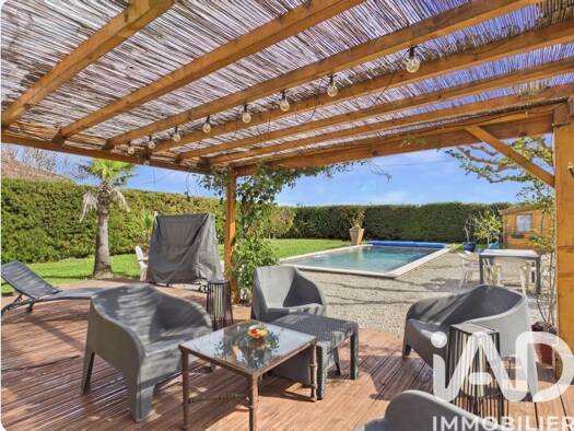 Maison à vendre 547 000 € 7 pièces 6 chambres 140 m² 2 200 m² de terrain Fayence 83440