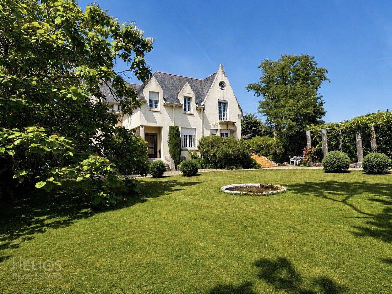 Maison 7 pièces 220 m² · à Concarneau · 220 m² · 1 390 000 €