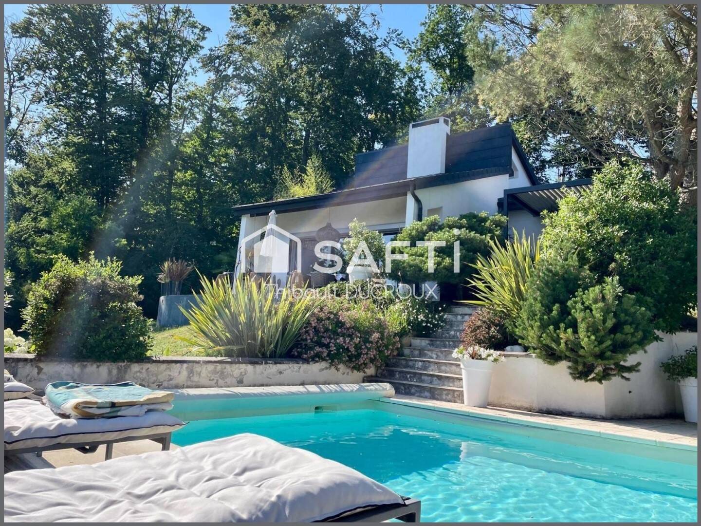 Maison 6 pièces 160 m² · à Le Creusot · 160 m² · 375 000 €