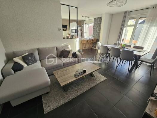 Appartement à vendre 134 900 € 4 pièces 3 chambres 89 m² Étage 1/1 Clermont-Halage Roanne 42300