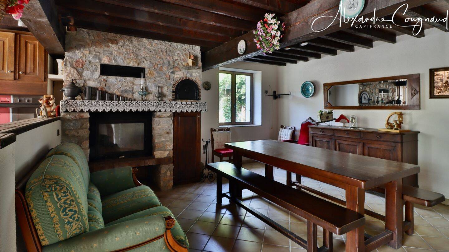 Maison 2 pièces 84 m² · à Arfons · 84 m² · 79 000 €
