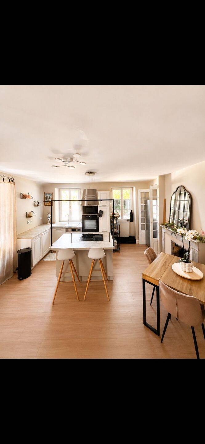Appartement 3 pièces 63 m² · à Chambéry · 63 m² · 1 250 €