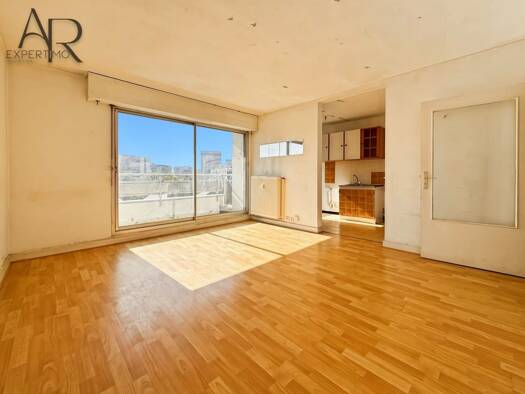 Appartement à vendre 230 000 € 1 pièce 34 m² Étage 2/17 Hôtel de Ville Courbevoie 92400