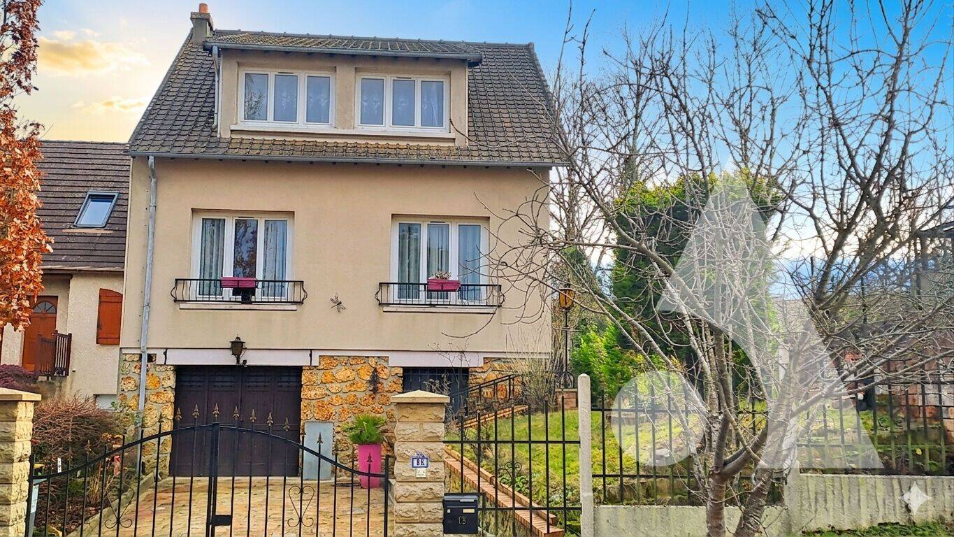 Maison 7 pièces 108 m² · à Magny-les-Hameaux · 108 m² · 395 000 €