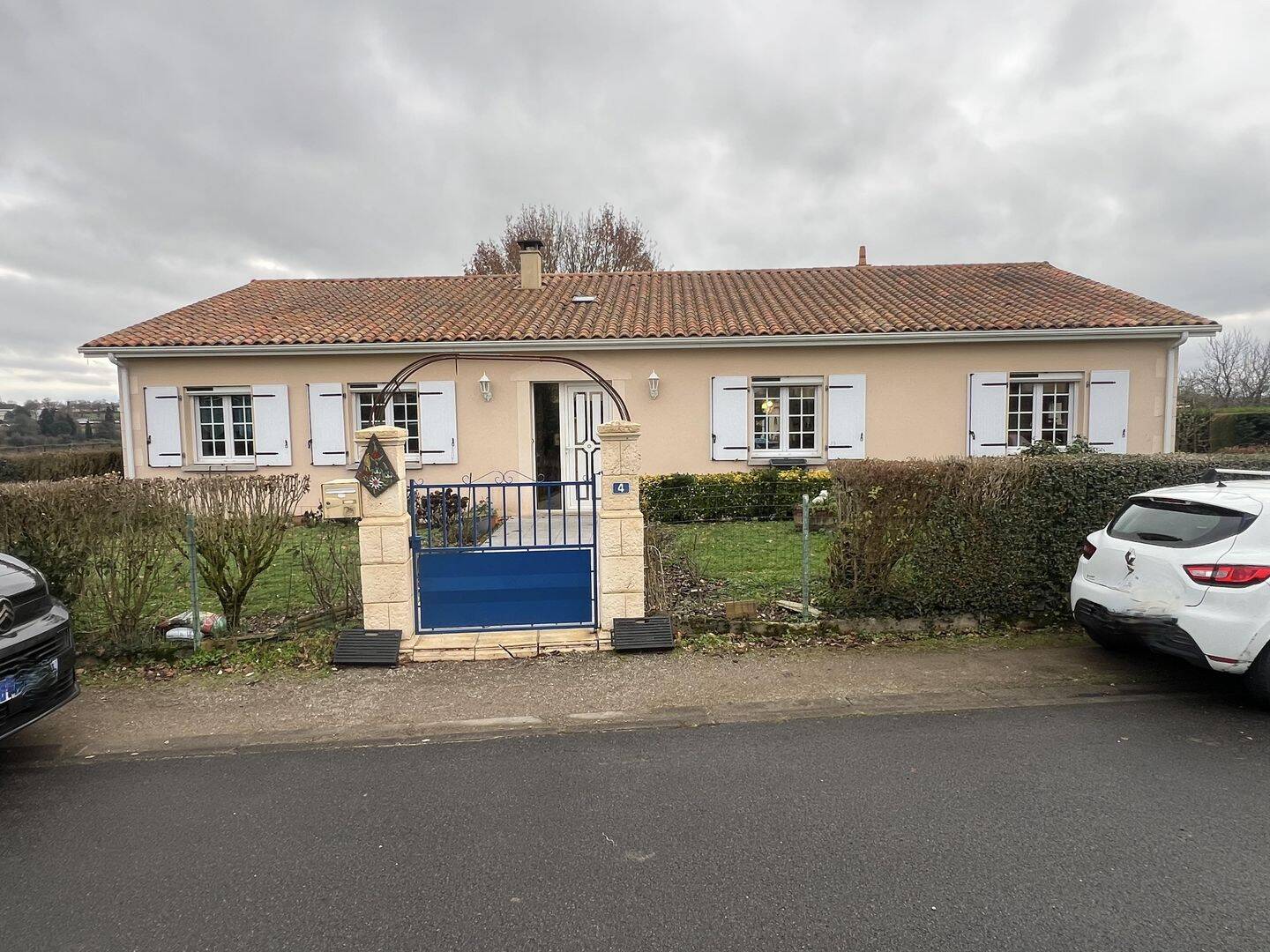 Maison 5 pièces 137 m² · à Confolens · 137 m² · 188 000 €