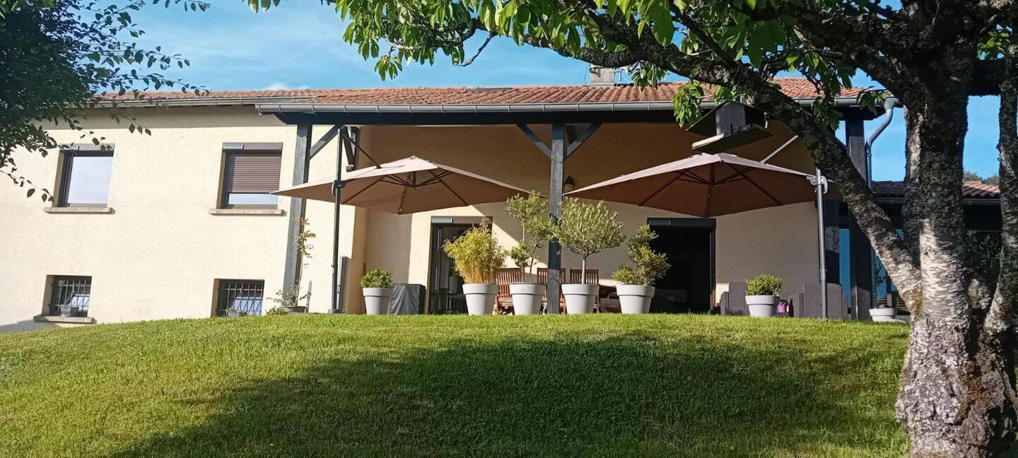 Maison 1 pièce 144 m² · à Cours · 144 m² · 262 000 €