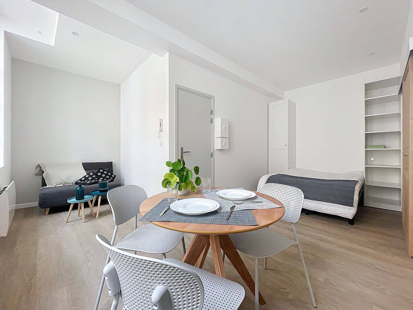 Appartement 1 pièce 23 m² · à La Rochelle · 22,7 m² · 715 €/mois