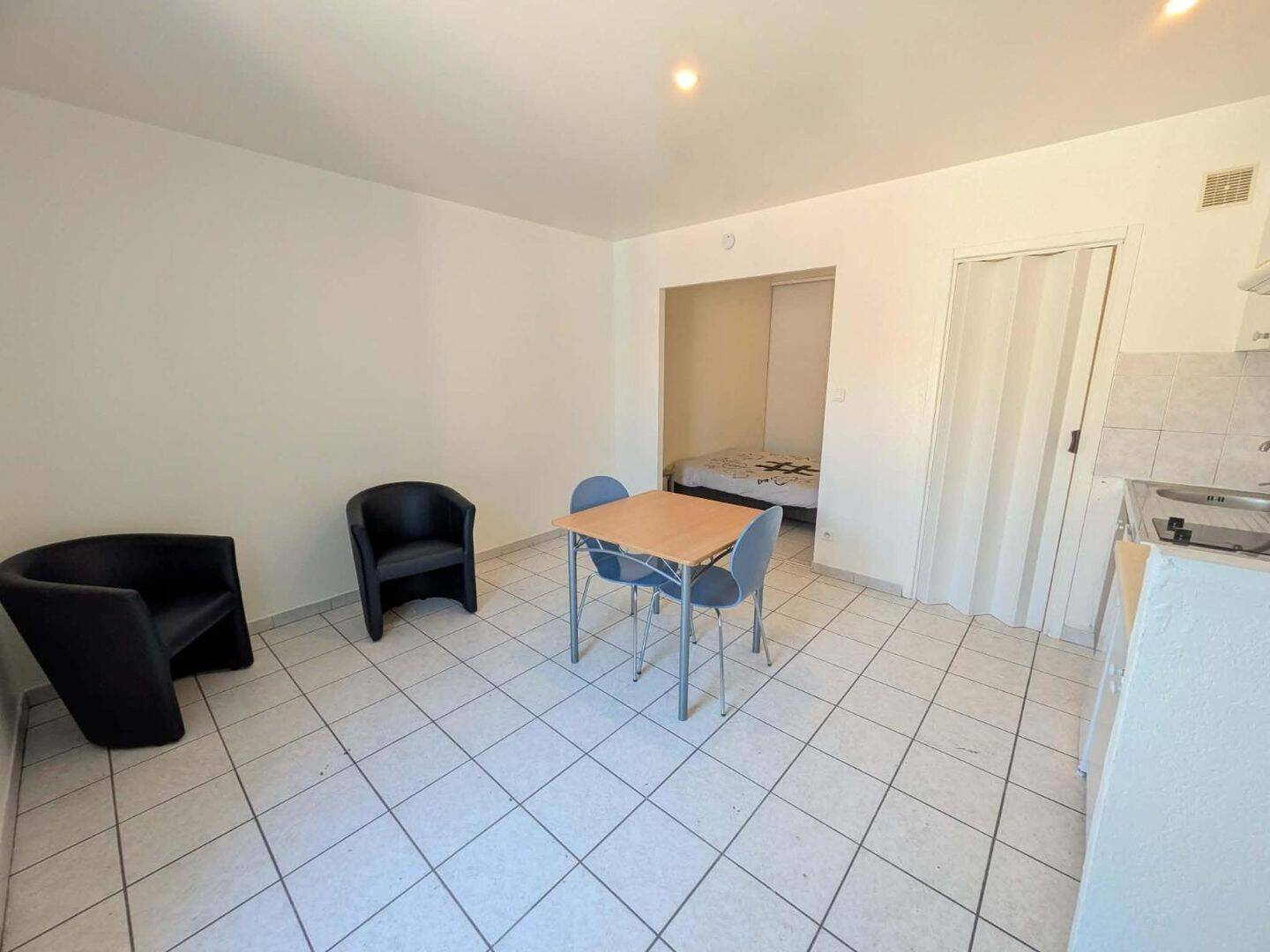 Appartement 1 pièce 29 m² · à Agde · 28,5 m² · 400 €