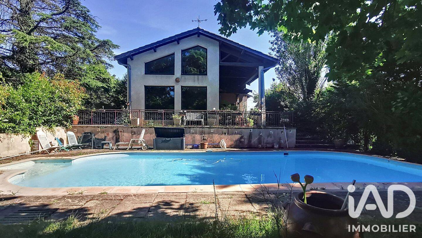 Maison 1 pièce 240 m² · à Sainte-Foy-lès-Lyon · 240 m² · 824 000 €