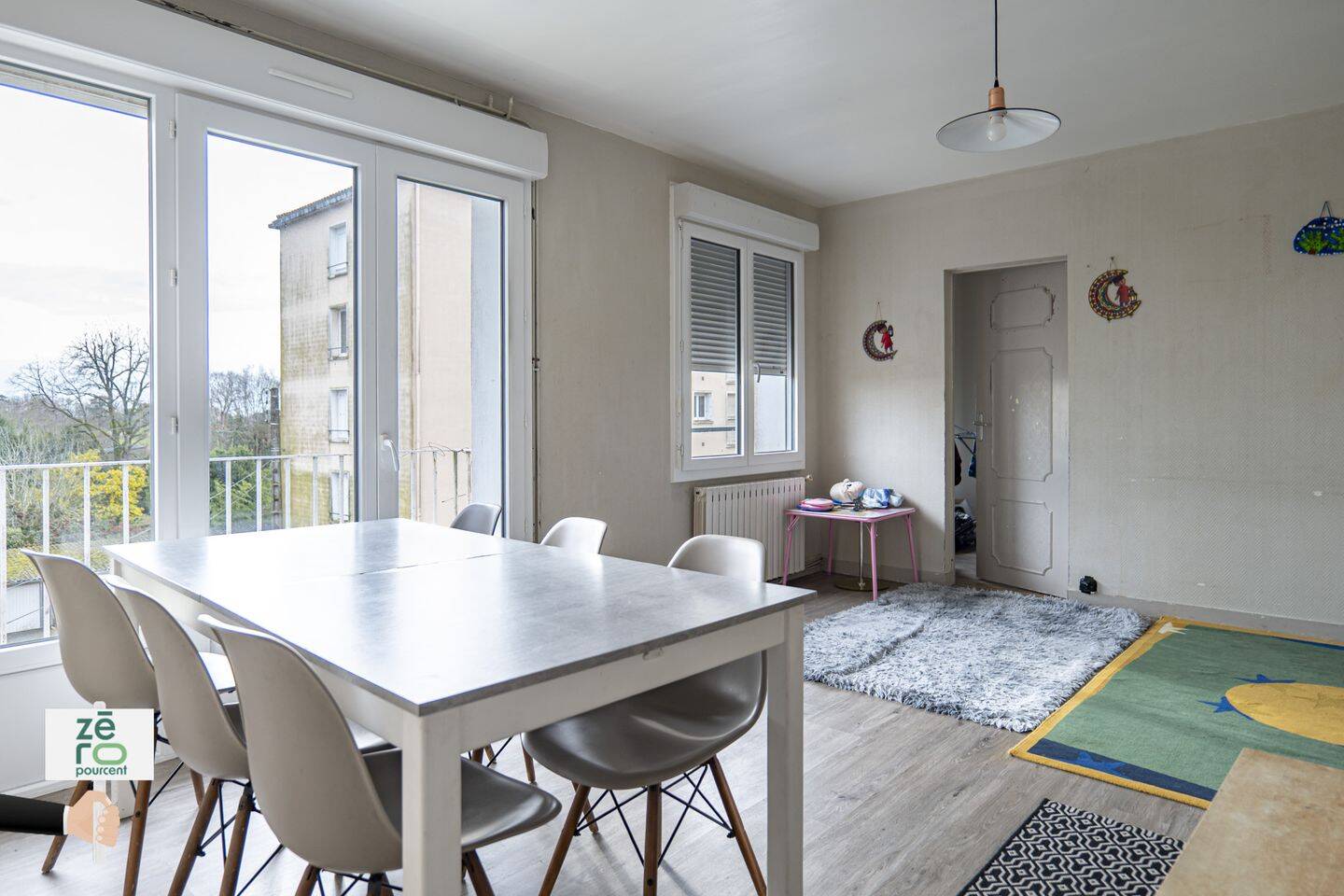 Appartement 5 pièces 81 m² · à Fontenay-le-Comte · 81 m² · 64 900 €