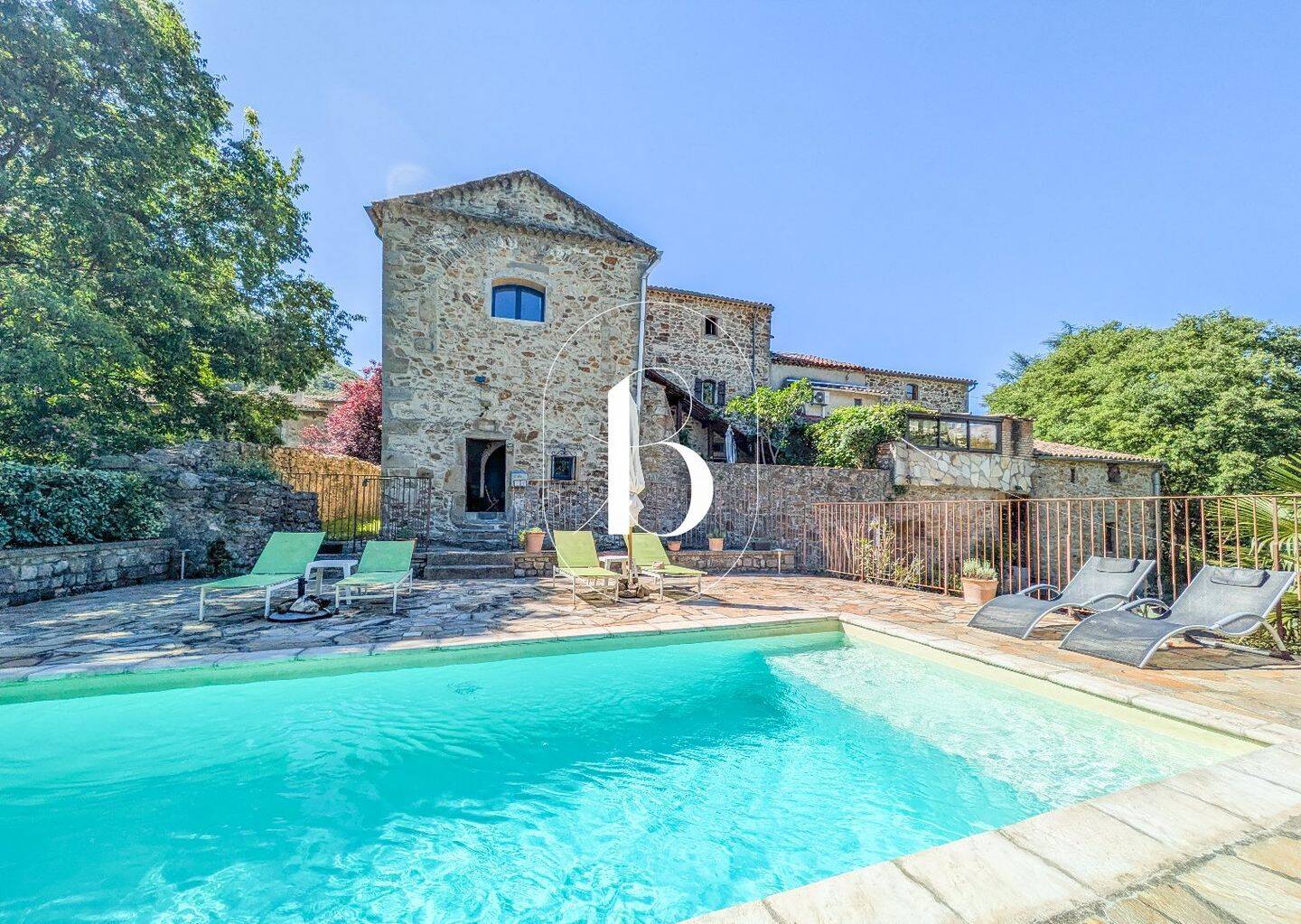 Maison 8 pièces 265 m² · à Les Mages · 265 m² · 430 000 €
