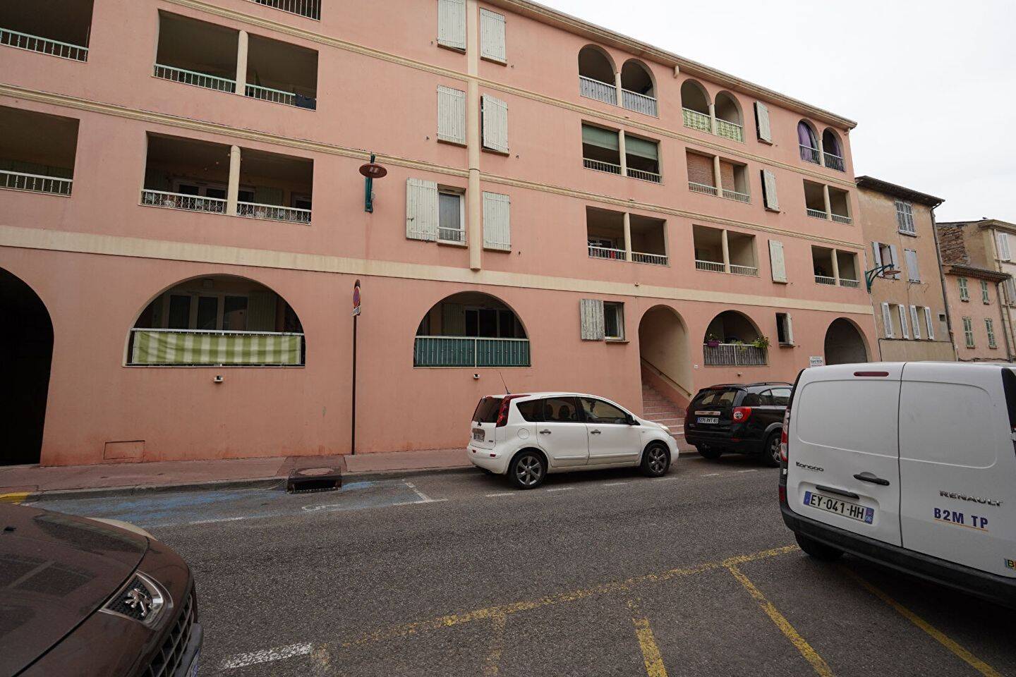 Appartement 2 pièces 42 m² · à Le Muy · 41,5 m² · 790 €/mois