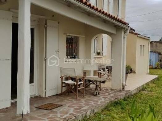 Pavillon à vendre 255 000 € 3 pièces 2 chambres 100 m² Marennes 17320