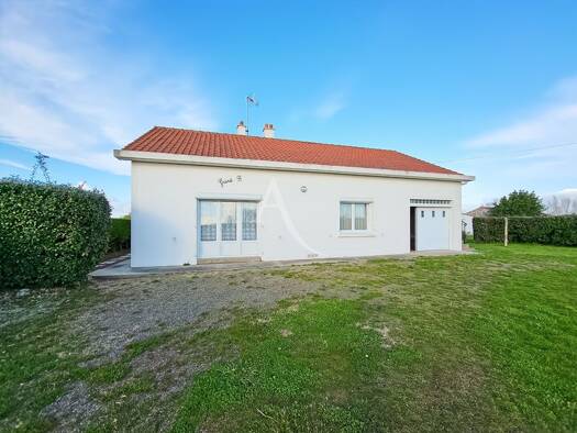 Maison à vendre 232 400 € 3 pièces 2 chambres 73 m² 880 m² de terrain Notre-Dame-de-Monts 85690