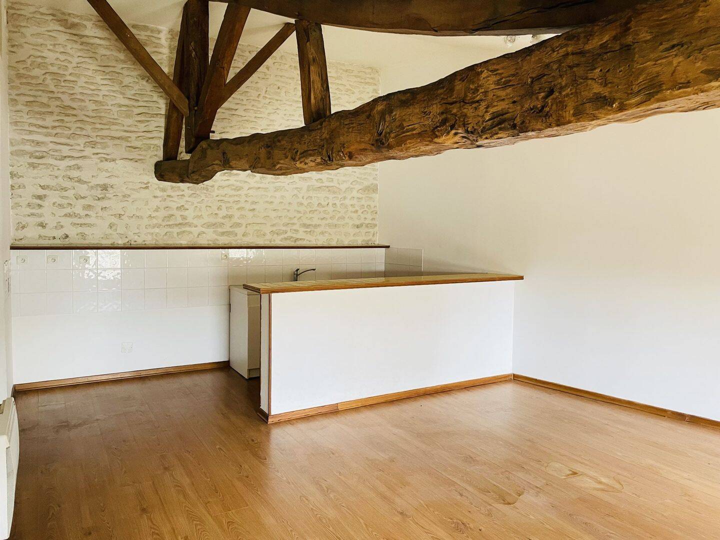 Appartement 3 pièces 69 m² · à Cozes · 69 m² · 570 €