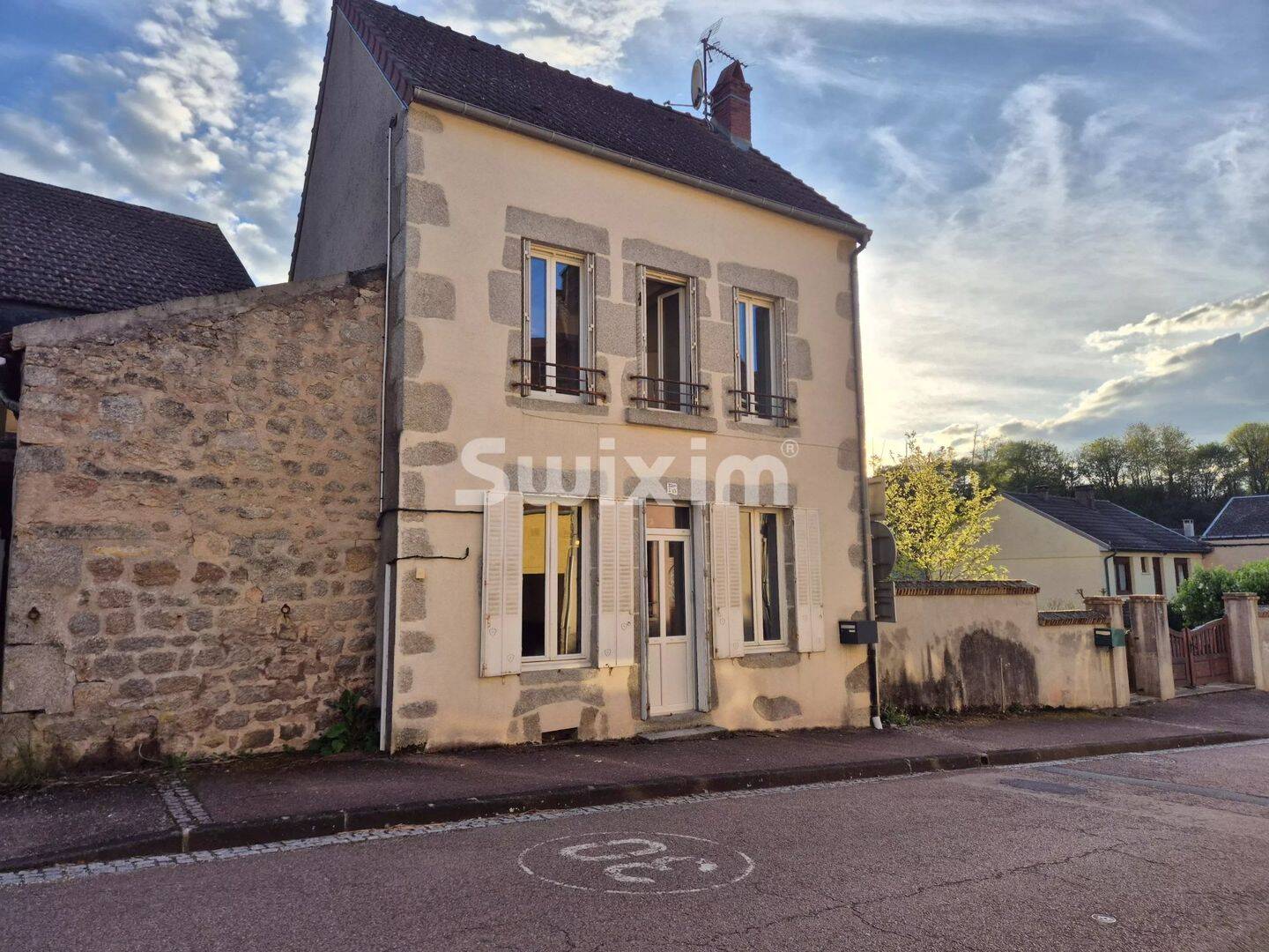 Maison 4 pièces 79 m² · à Lormes · 79 m² · 99 000 €