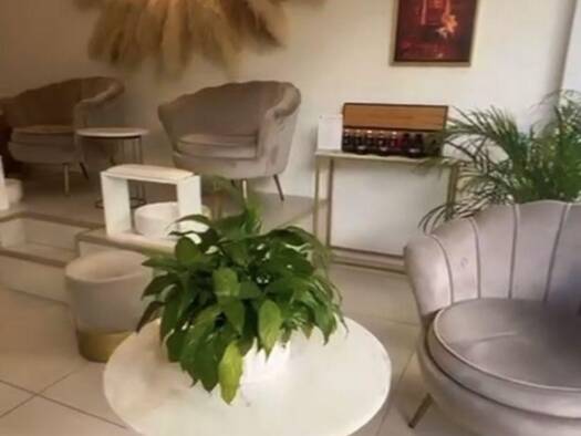 Boutique à vendre 230 000 € 87 m² de surface de vente Centre Ville Villemomble 93250