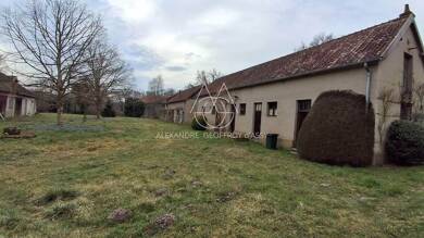 Mas à vendre 689 000 € 15 pièces 14 chambres 600 m² 840 000 m² de terrain Gy-en-Sologne 41230