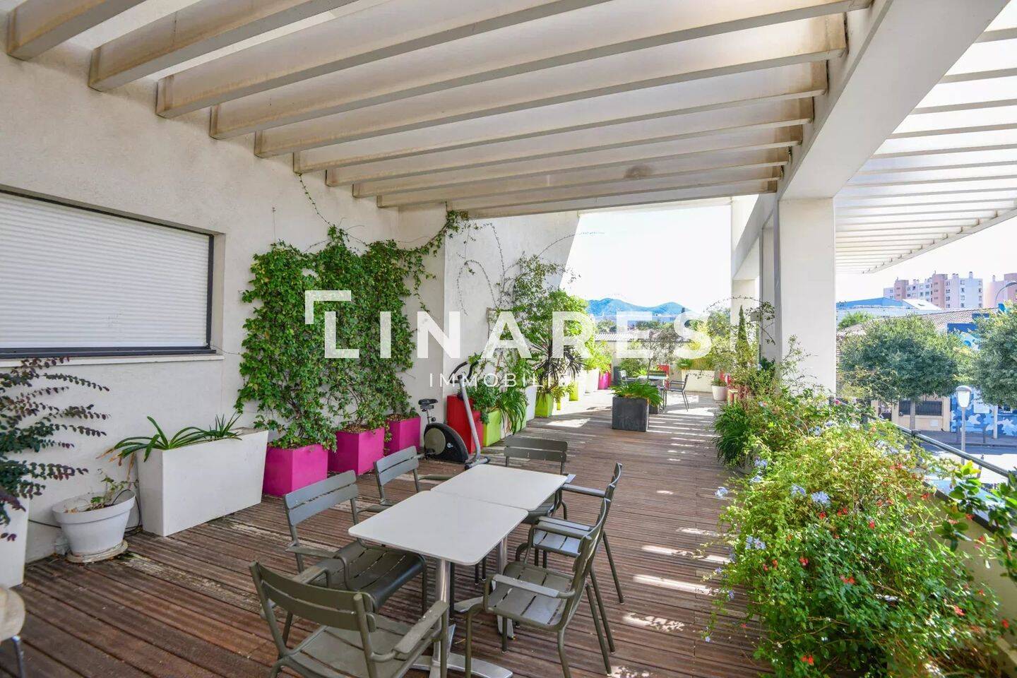 Appartement 2 pièces 45 m² · à Marseille 10ème Arrondissement · 45 m² · 120 000 €