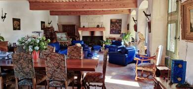 Hôtel particulier à vendre 2 100 000 € 16 pièces 8 chambres 592 m² 773 m² de terrain Secteur Sud Pernes les Fontaines 84210