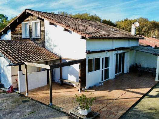 Maison à vendre 340 800 € 7 pièces 4 chambres 180 m² Aureilhan 40200