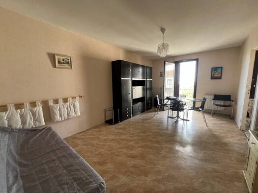 Appartement à louer 430 € 2 pièces 1 chambre 32 m² 3ème étage Grand Centre Albi 81000