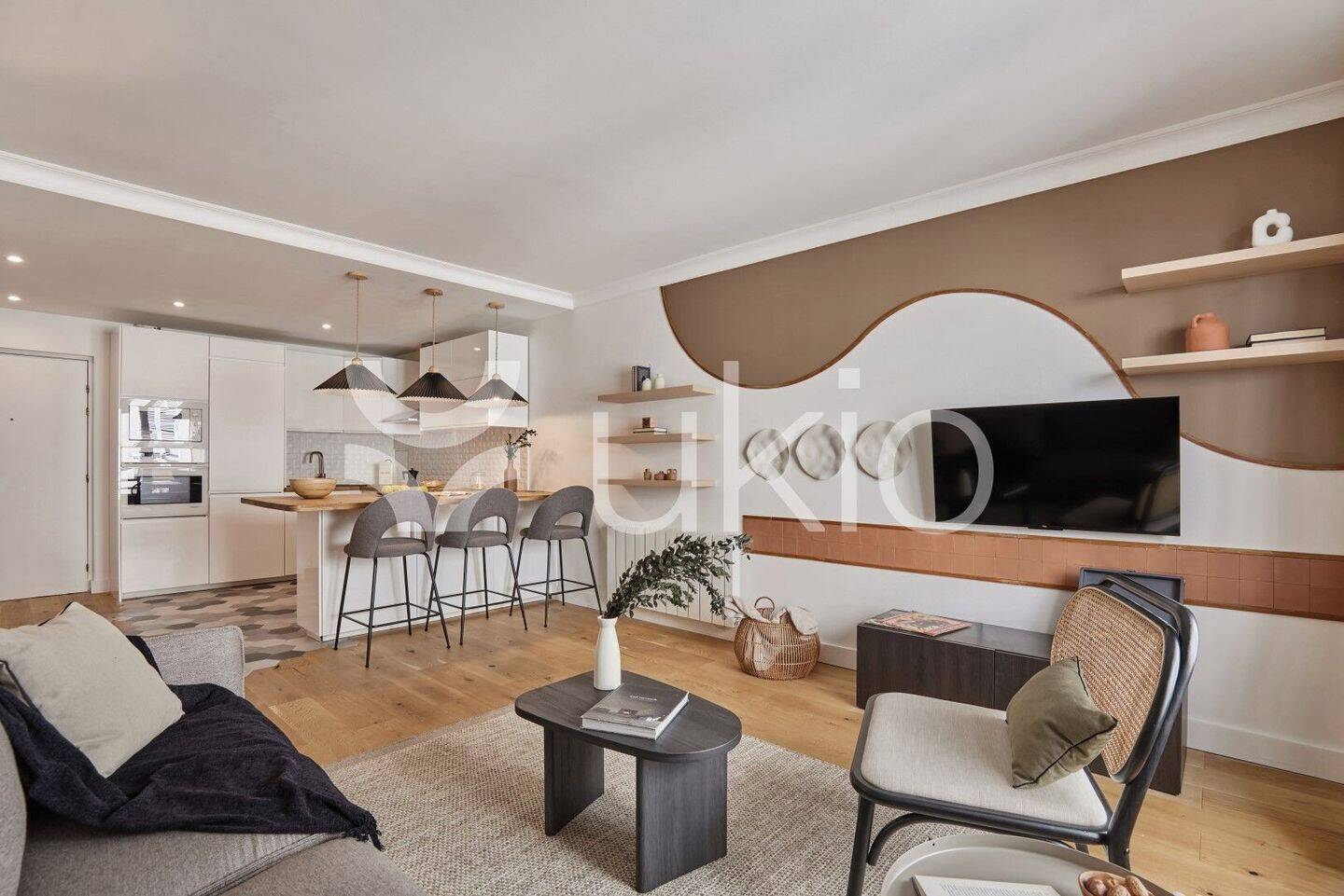 Appartement 2 pièces 56 m² · à Paris 17ème Arrondissement · 56 m² · 4 595 €