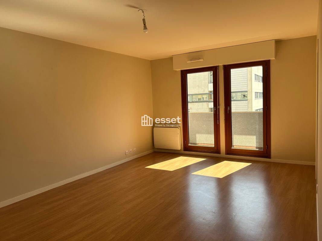Appartement 3 pièces 76 m² · à Paris 12ème Arrondissement · 76 m² · 2 367 €/mois