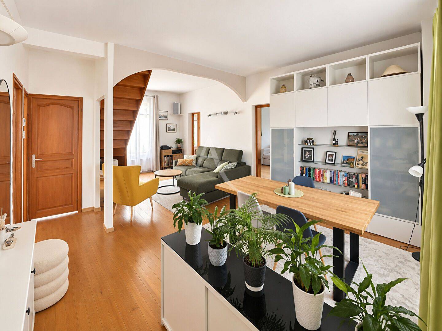 Maison 6 pièces 135 m² · à Chatou · 135,2 m² · 2 300 €/mois