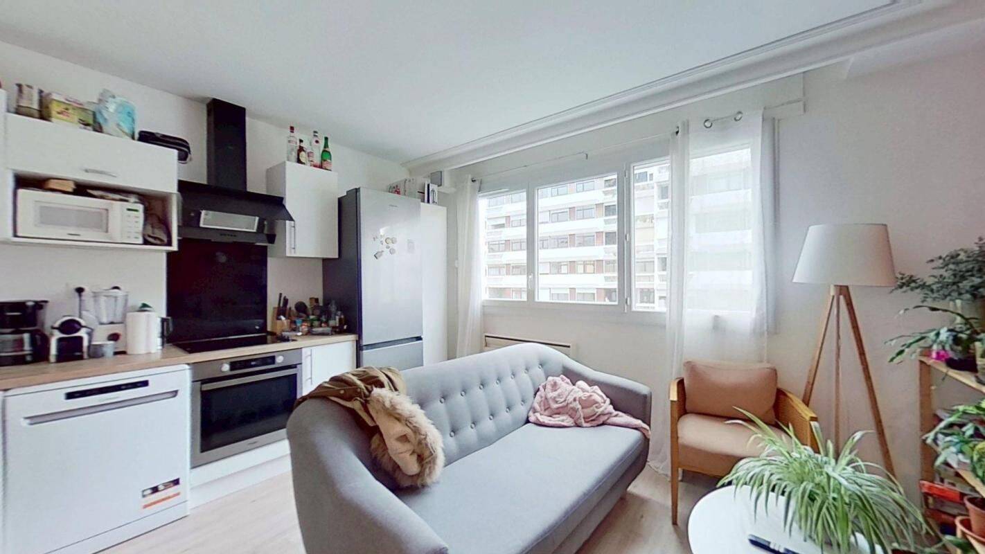Appartement 5 pièces 76 m² · à Lyon 3ème Arrondissement · 76 m² · 570 €