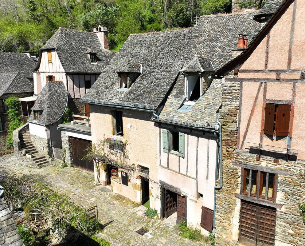 Maison 10 pièces 240 m² · à Conques-en-Rouergue · 240 m² · 179 000 €