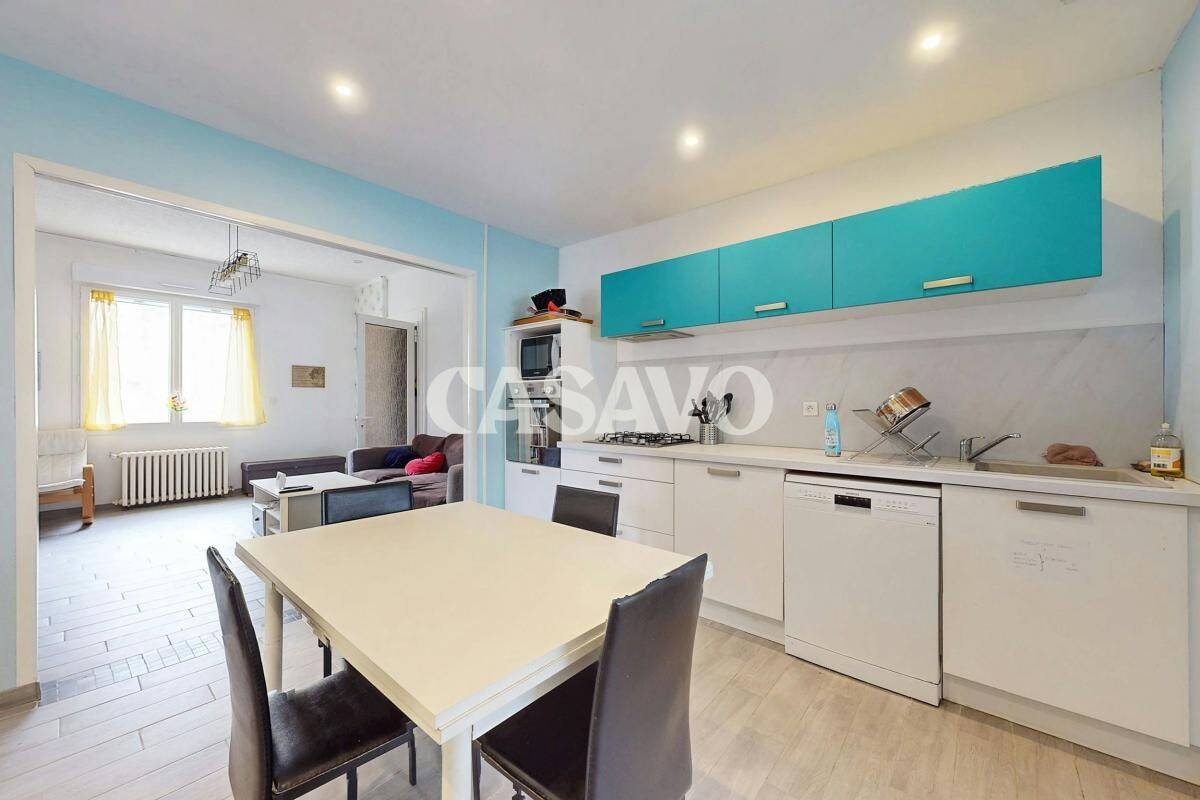 Maison 7 pièces 220 m² · à Montpon-Ménestérol · 220 m² · 199 400 €